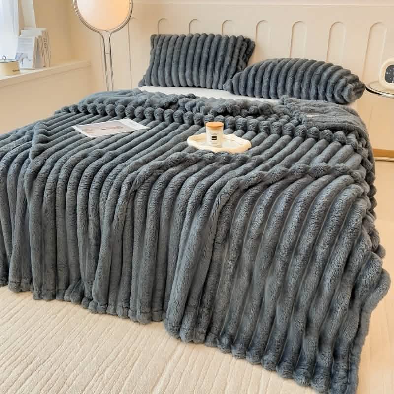Ultra-Soft Double-Sided Fleece Blanket – Gray Striped | All-Season Comfort