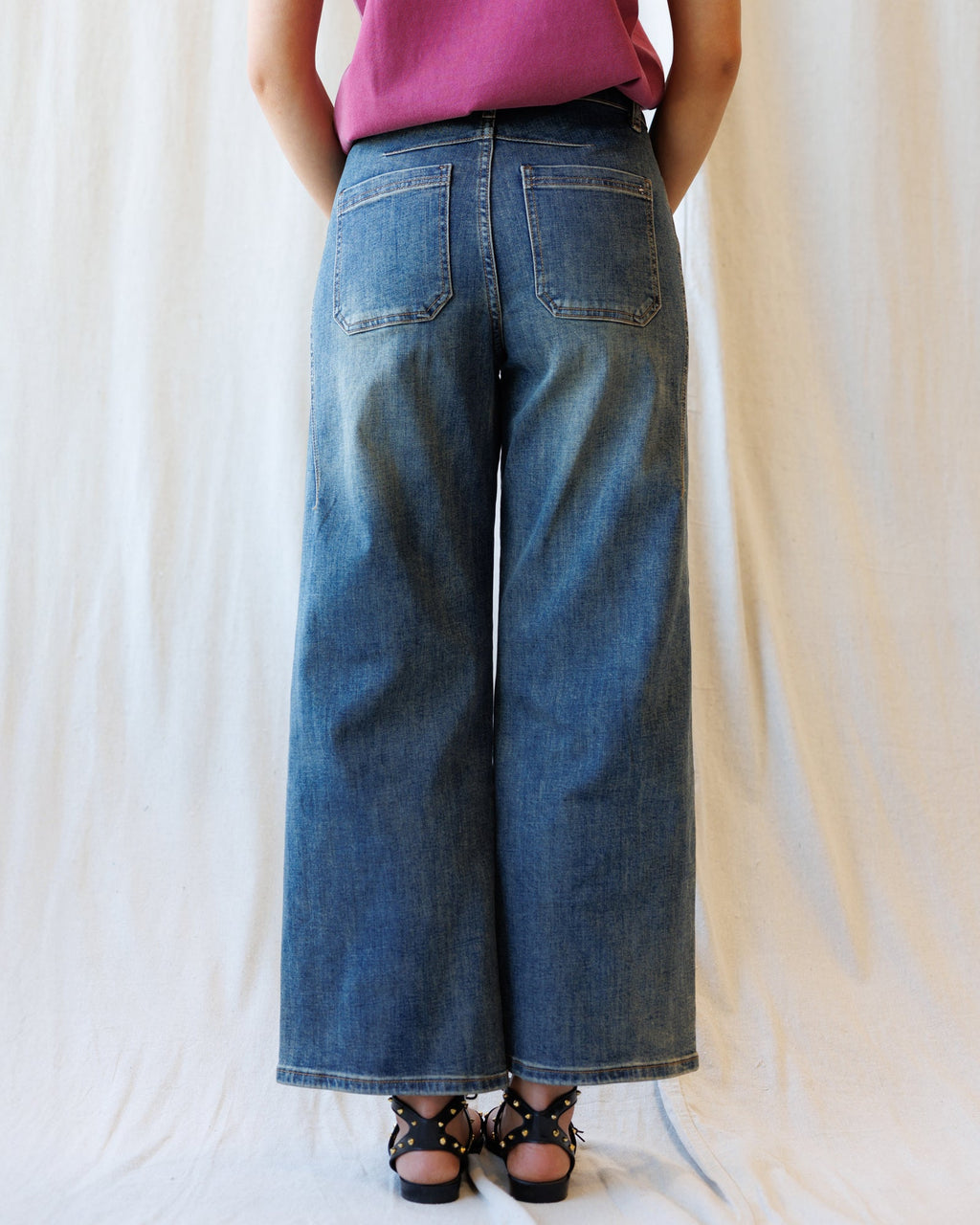 Flattering Seam Wide-Leg Jeans — Super High-Rise Crop
