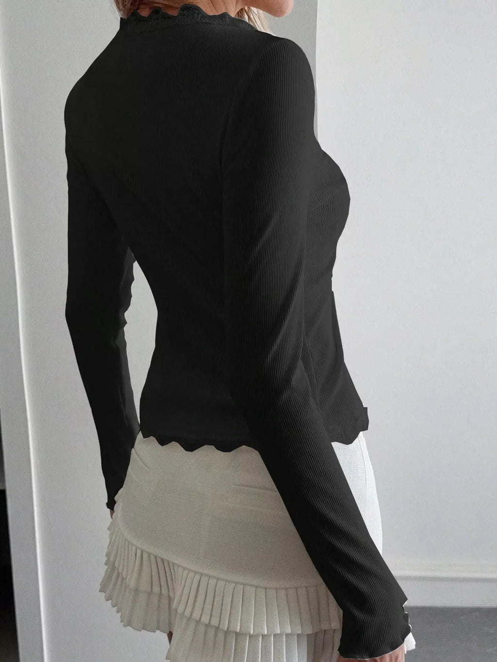 Lace Trim Long Sleeve Ribbed Buttoned Top