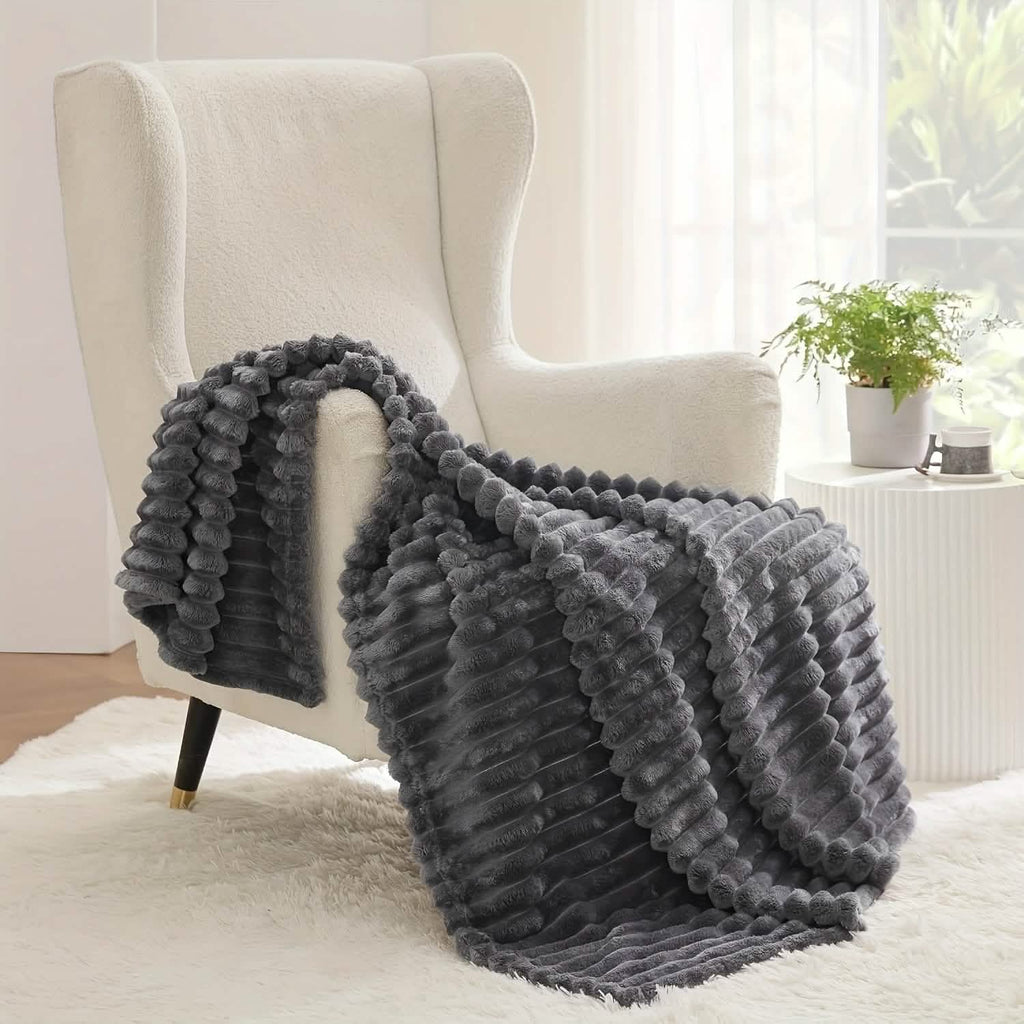 Ultra-Soft Double-Sided Fleece Blanket – Gray Striped | All-Season Comfort