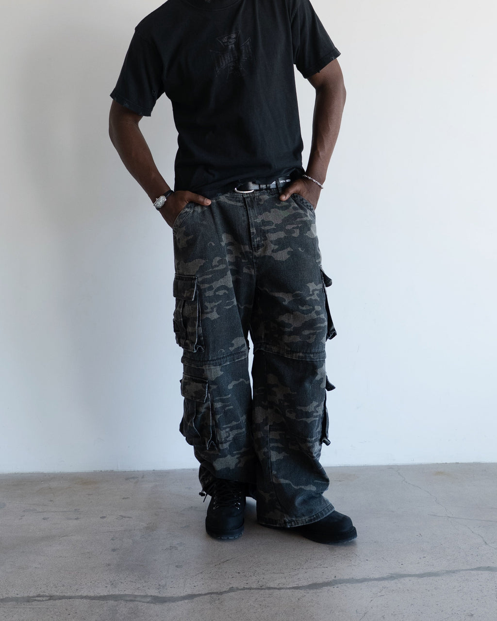 Into The Woods Cargo Pants – Dark Camo