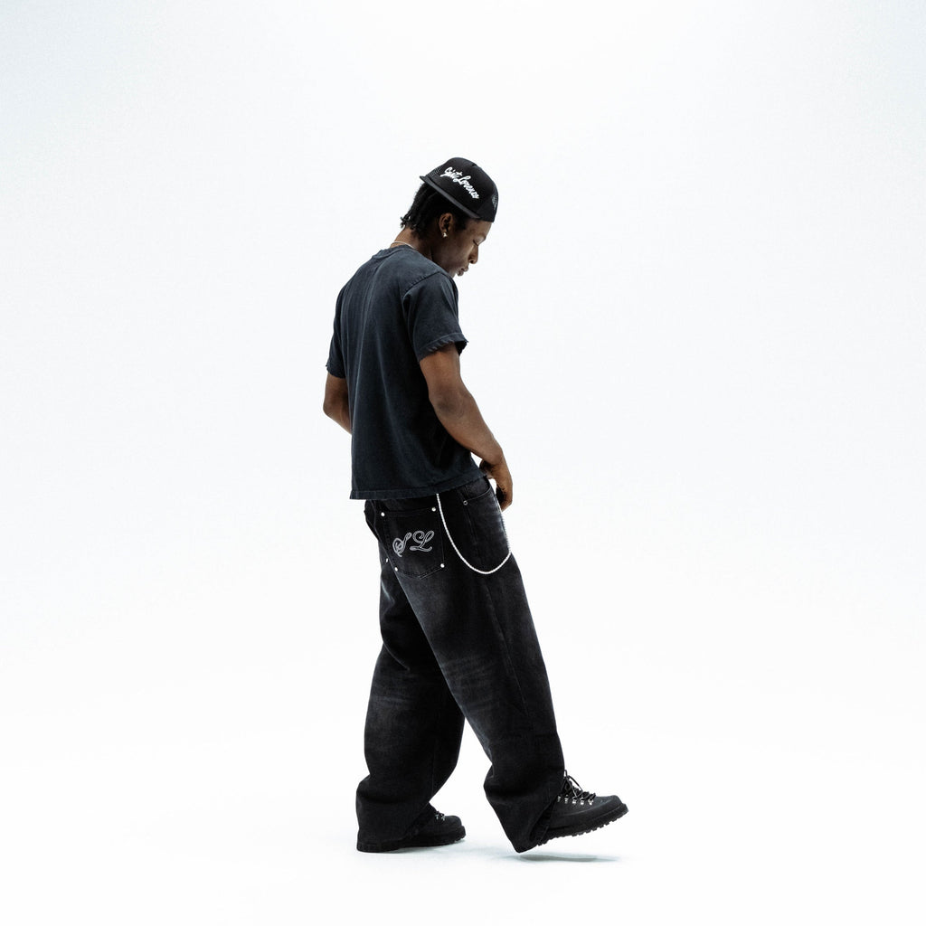 Signature Denim – Baggy Black Jeans