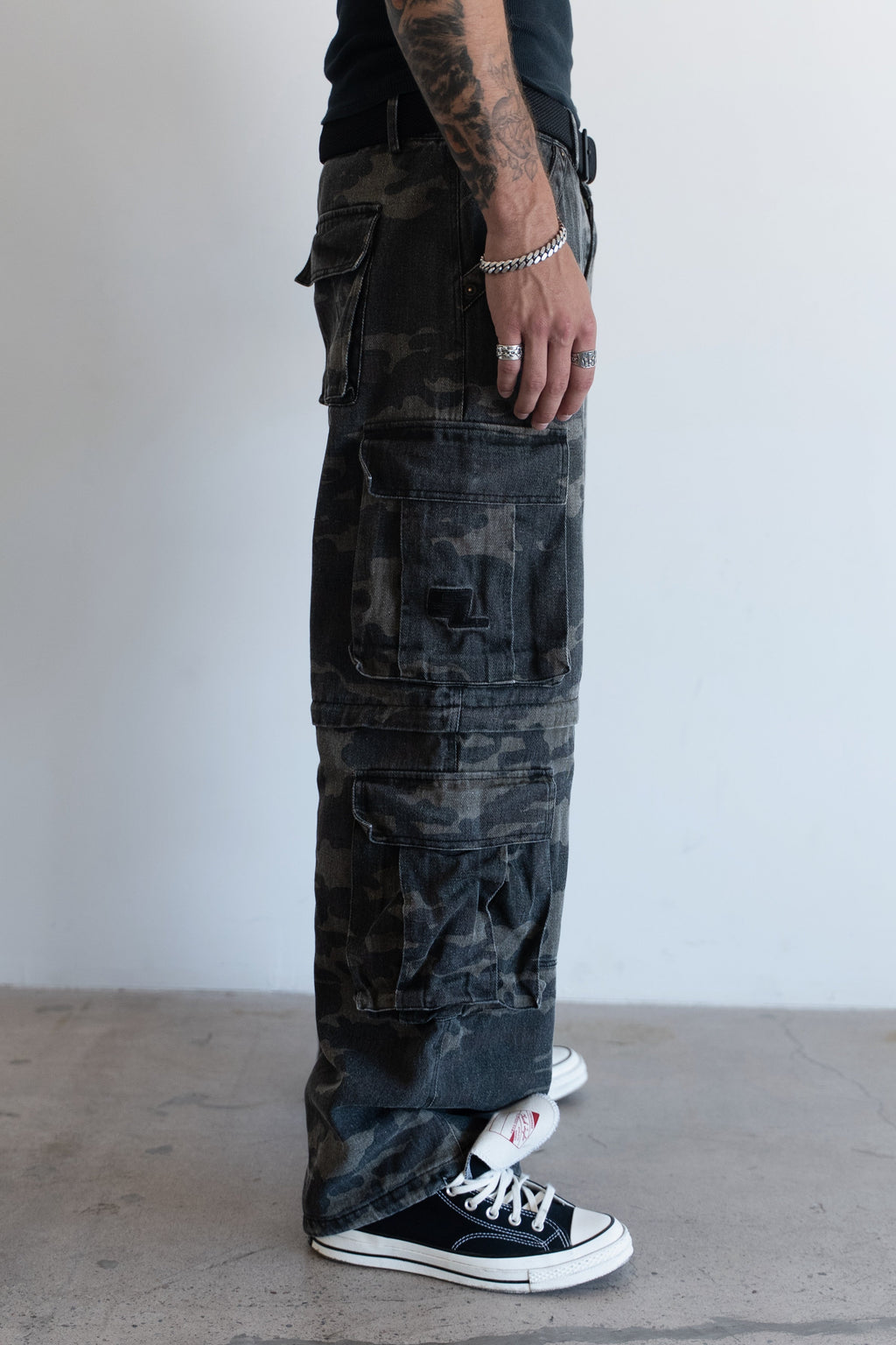 Into The Woods Cargo Pants – Dark Camo