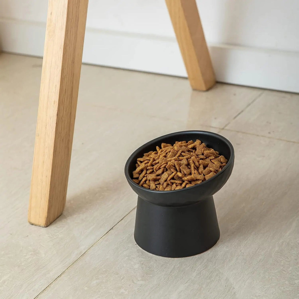 Elevated Tilted Ceramic Pet Bowls