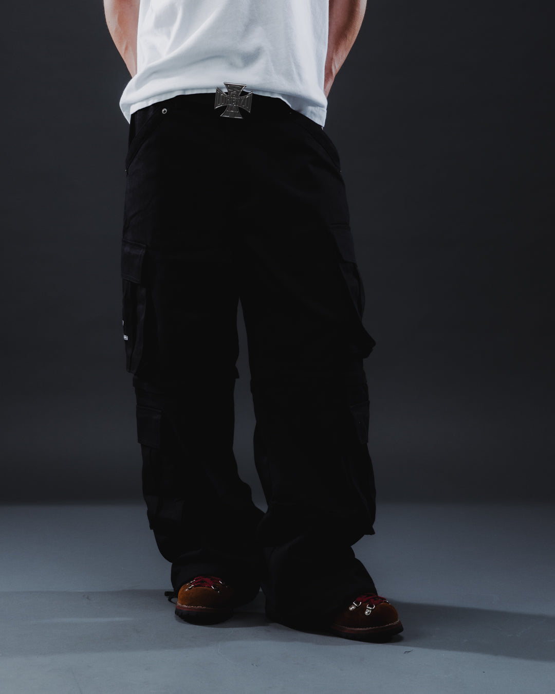 Into The Dark Cargo Pants – Black