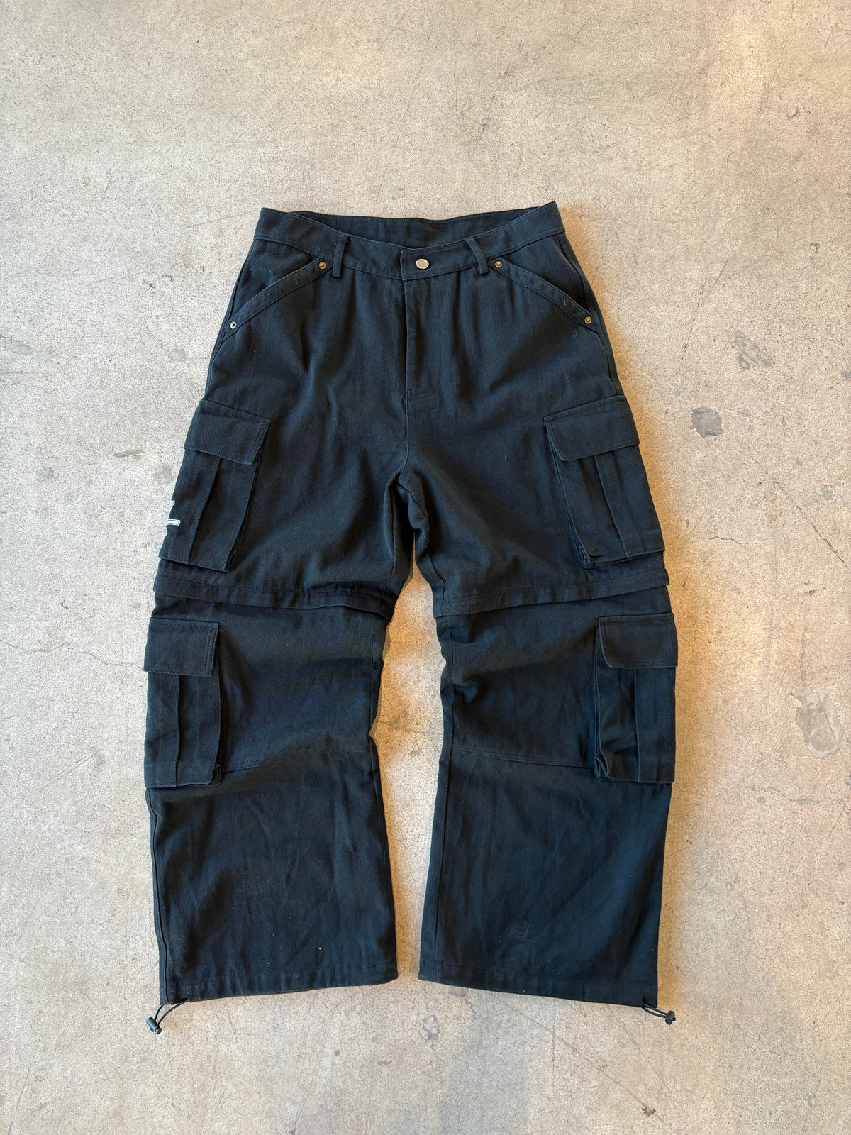 Into The Dark Cargo Pants – Black