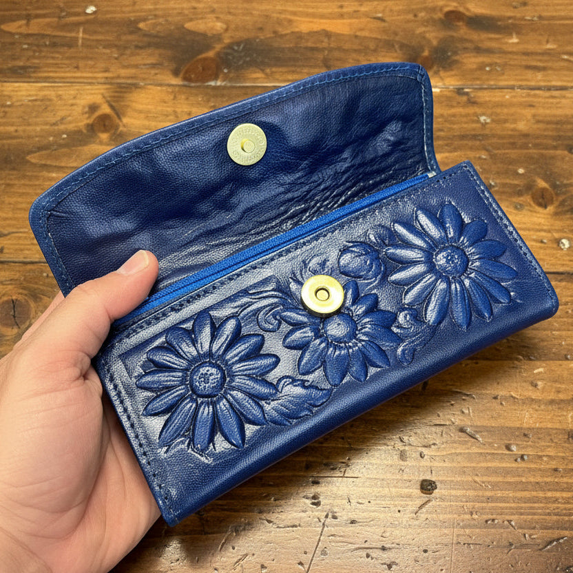 Ladies Leather Western Wallet – Hand-Tooled Floral Bifold