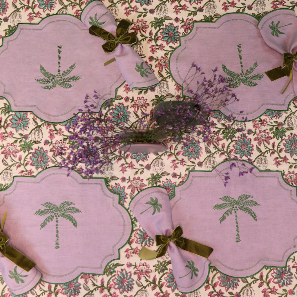 Ro'Table Pendula Petunia Organic Cotton Tablecloth