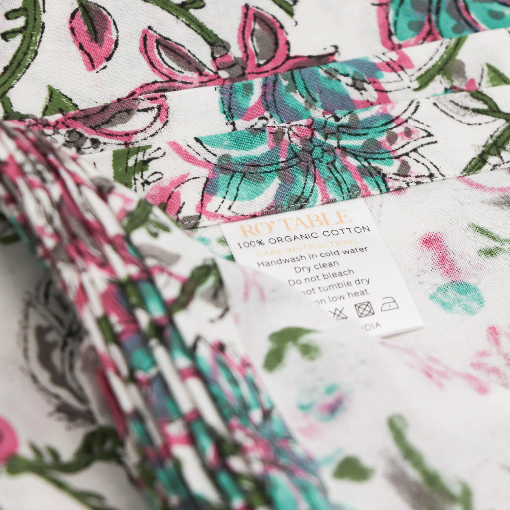 Ro'Table Pendula Petunia Organic Cotton Tablecloth