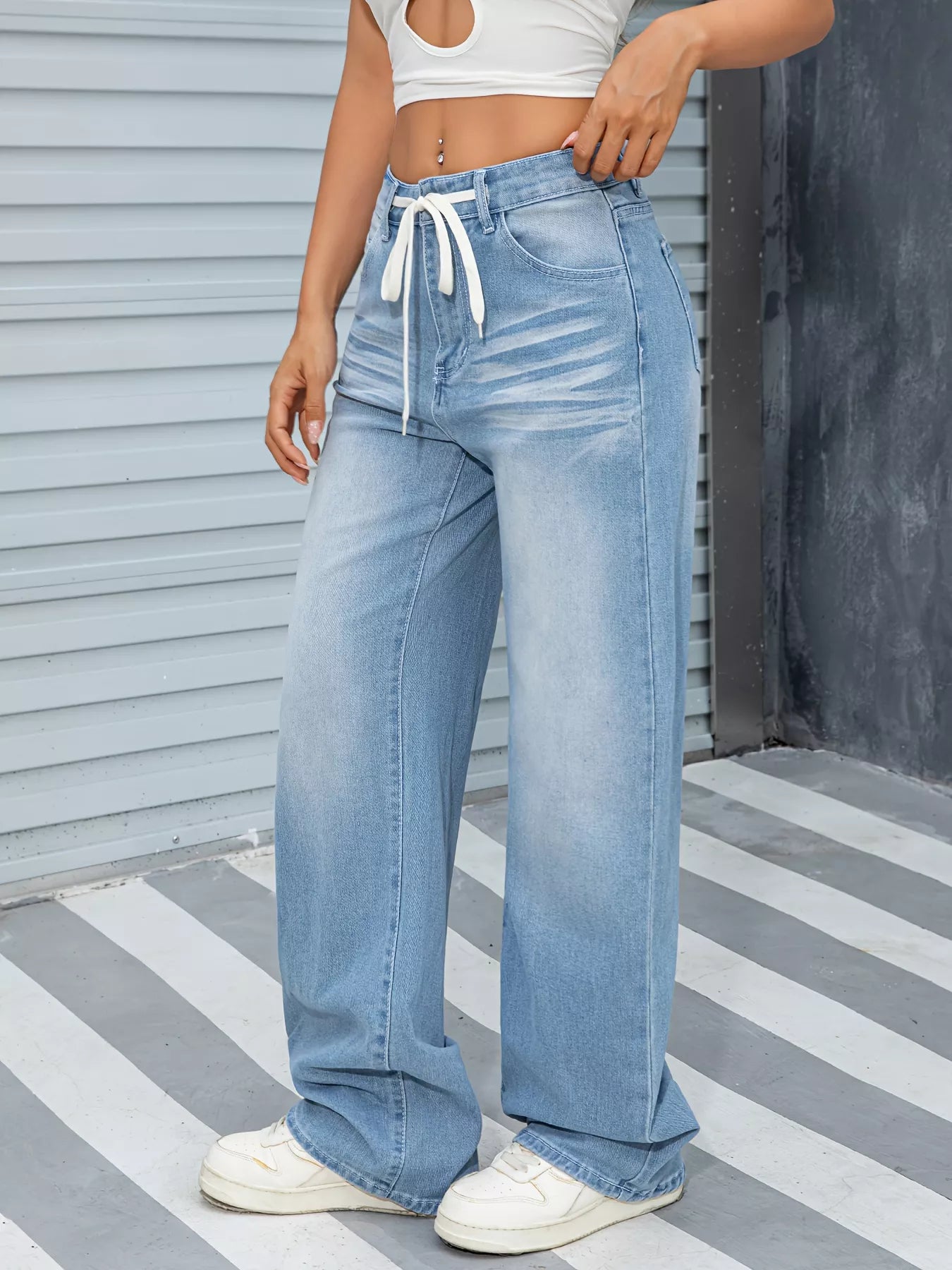 Women's Wide Leg Washed Jeans | Drawstring Waist with Pockets