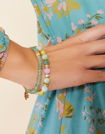 Sea Foam Jade Briolette Stretch Bracelet – 8mm | 18kt Matte Gold | Mermaid Charm | Coastal Jewelry