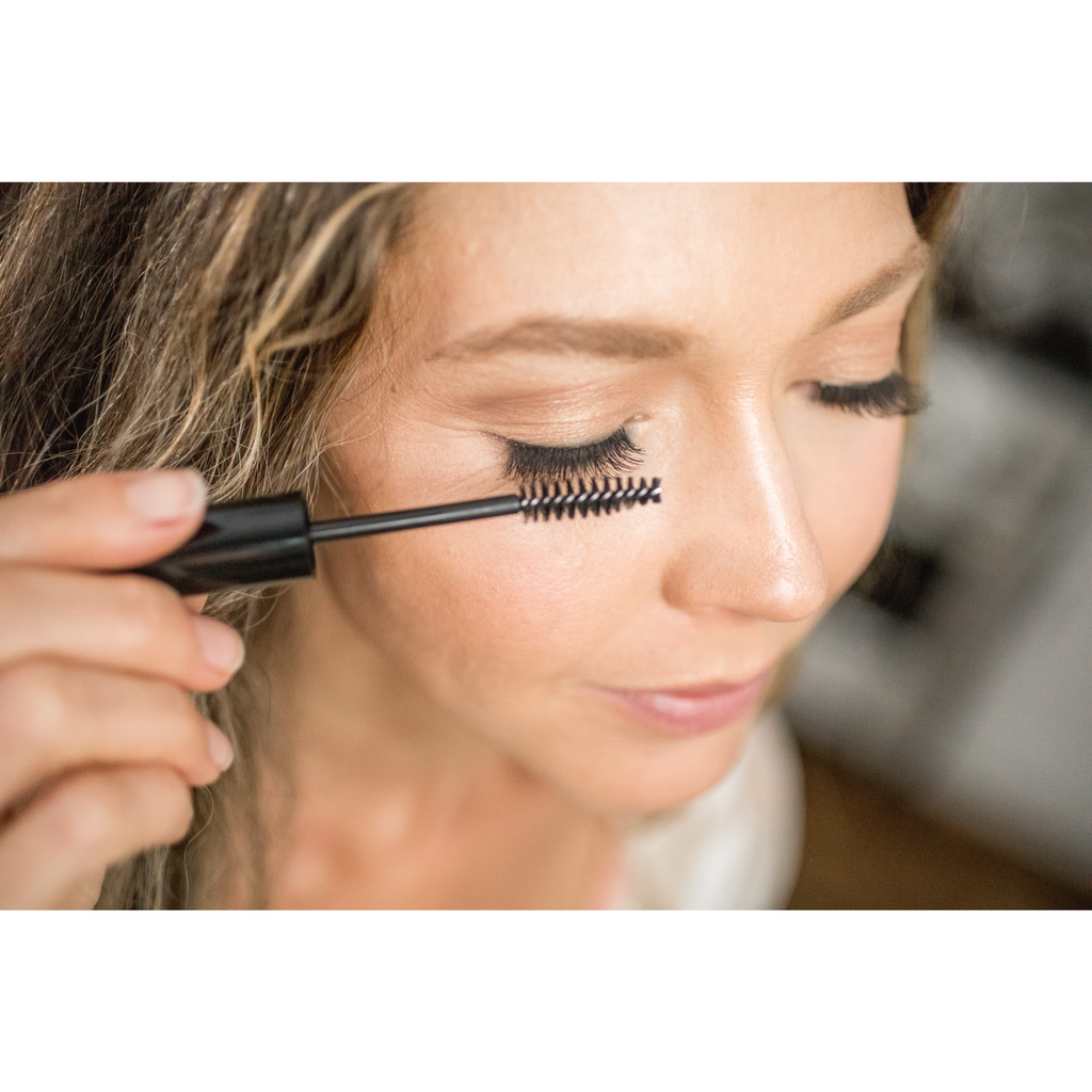 Eyelash & Eyebrow Growth Serum – Organic Castor Oil & Botanical Lash Serum