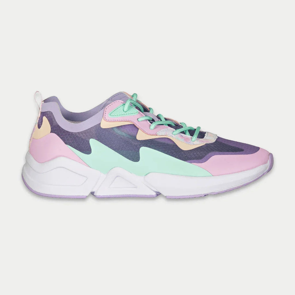 Mid-City Low-Top Sneaker
