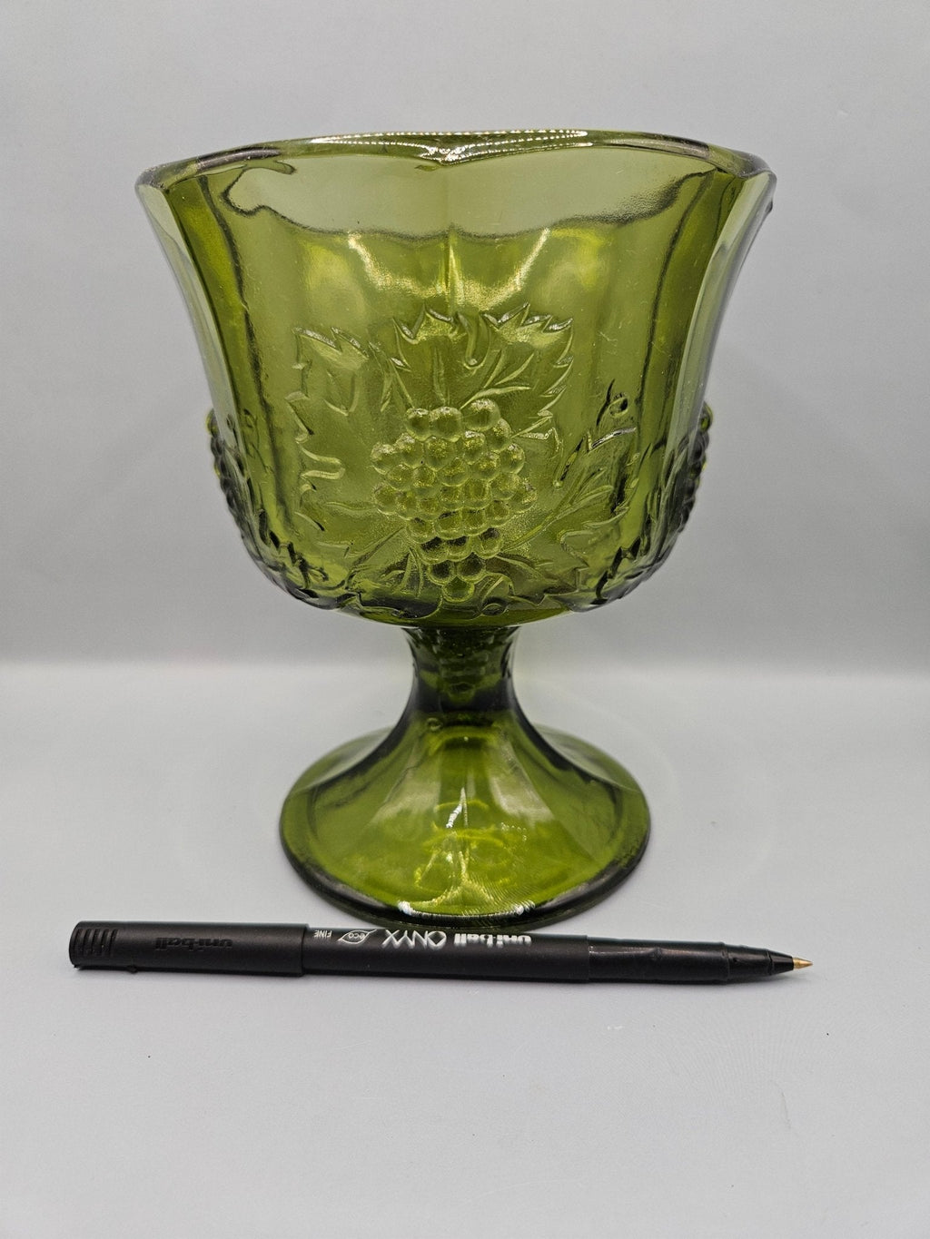 Vintage Colony Glass Harvest Green Grape Panel Footed Vase