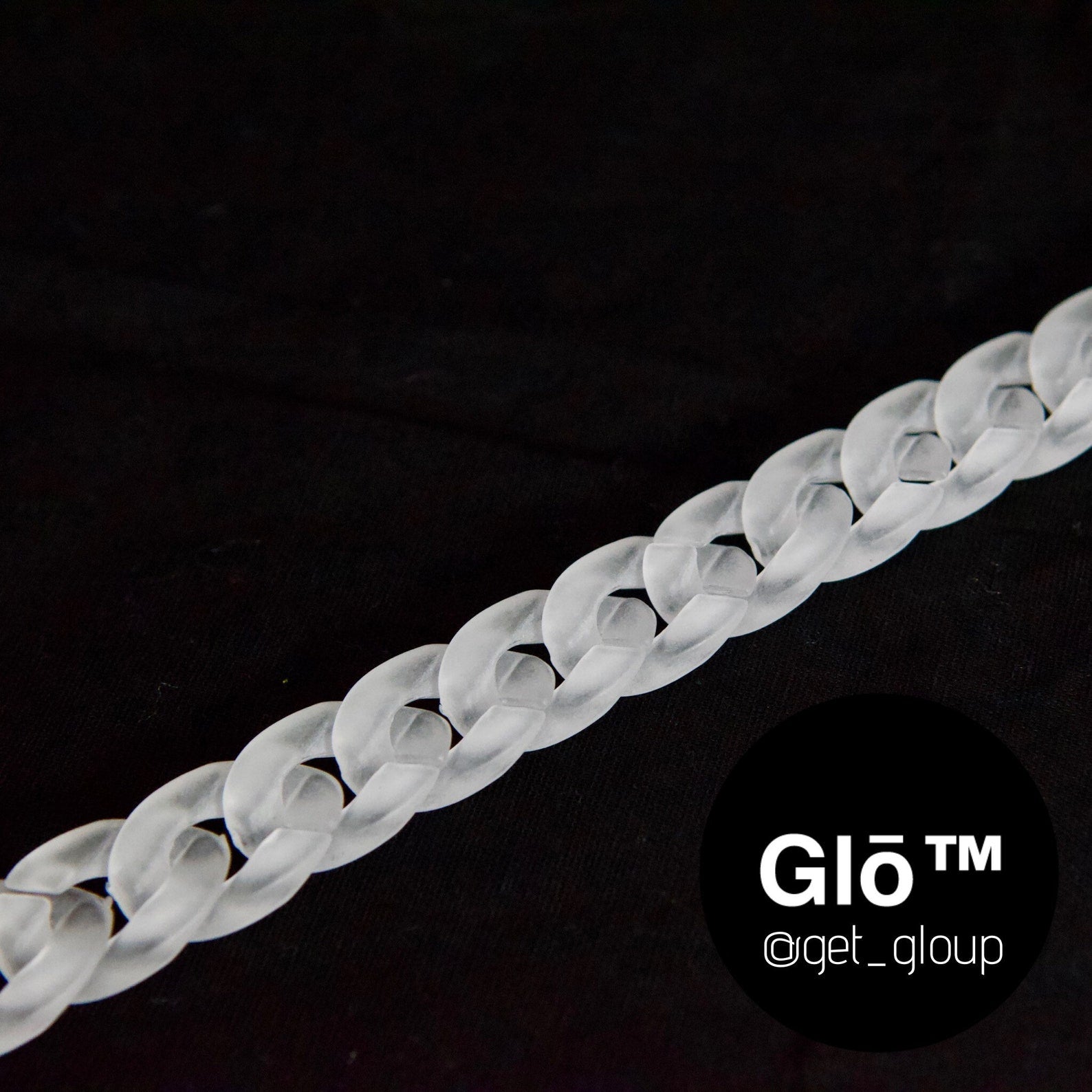 White Frosted Cuban Link Bracelet – Acrylic Glass | Unisex, Handmade